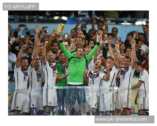 从贫困街头到绿茵传奇 黑人足球球星的奋斗与荣耀之路